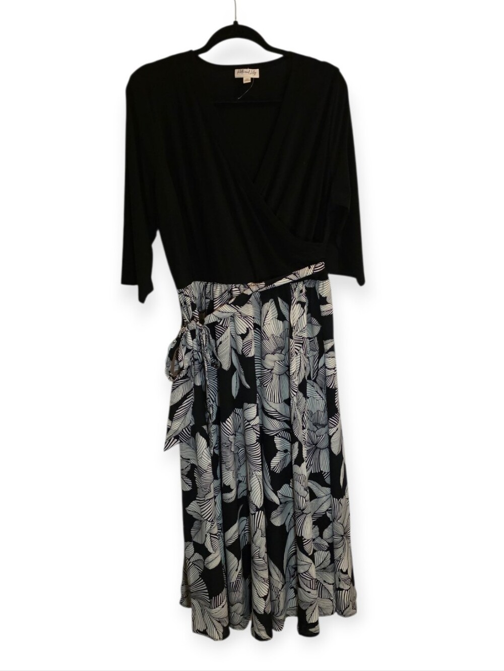 Kate and Lily Faux Wrap Floral Midi Dress Black White Size 2X - Picture 2 of 6